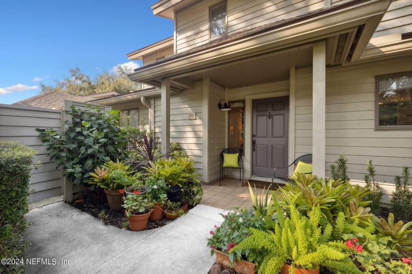 Relax! You're home in a spacious 3br, 3 1/2 bathroom Villa - Beach Condo for sale in Ponte Vedra Beach, Florida on Beachhouse.com