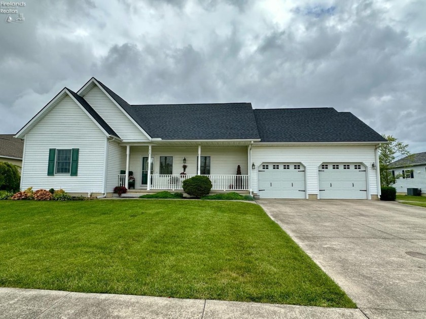 Charming 3-Bedroom Ranch in Desirable Oak Harbor - Beach Home for sale in Oak Harbor, Ohio on Beachhouse.com