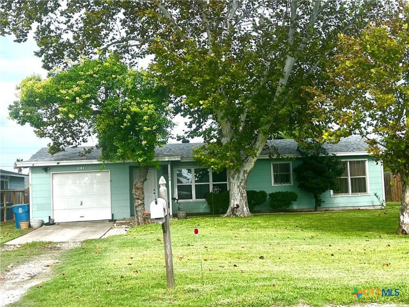 Welcome to your potential new home in the charming coastal town - Beach Home for sale in Rockport, Texas on Beachhouse.com