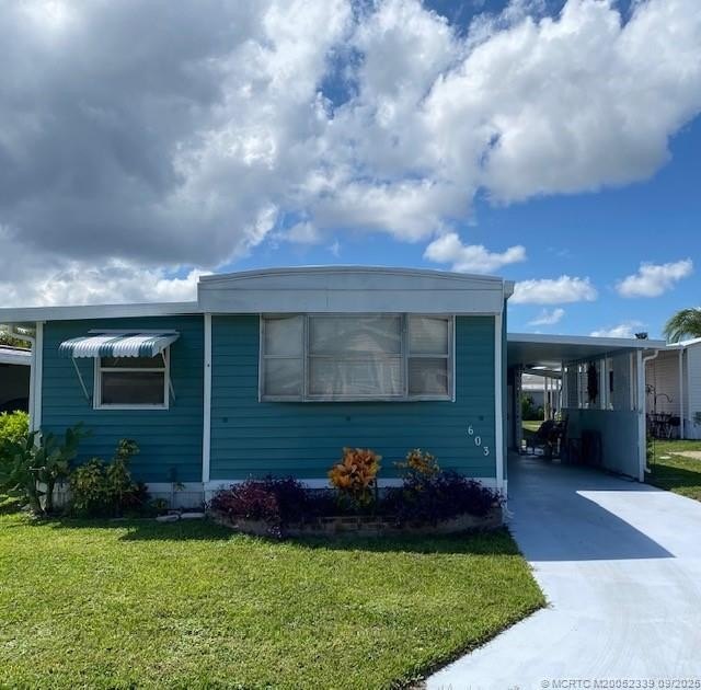Affordable 2 bedrooms (possible third bedroom of the living - Beach Home for sale in Jensen Beach, Florida on Beachhouse.com