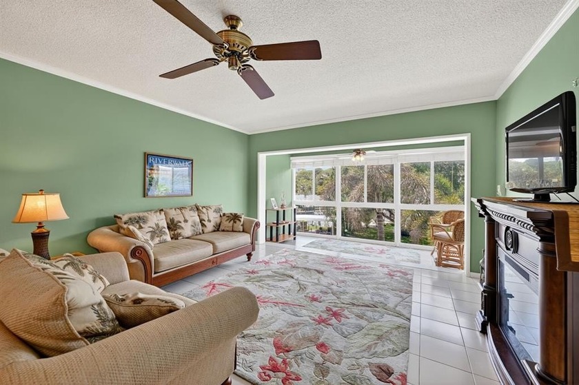Seller is ready to negotiate a quick closing. This 2/2 Condo is - Beach Condo for sale in Fort Lauderdale, Florida on Beachhouse.com