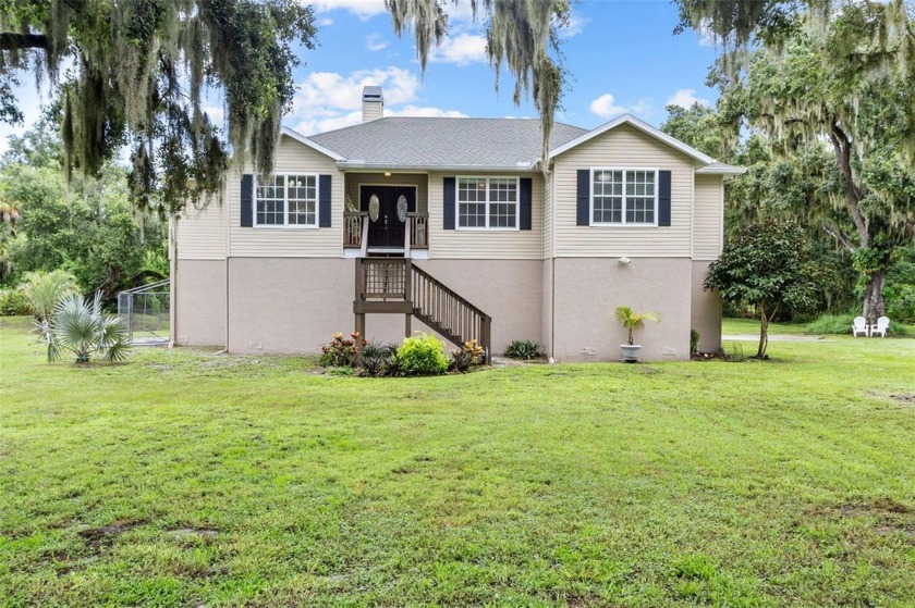 LUCKY YOU! THIS BEAUTY IS BACK ON THE MARKET - BUYER'S FINANCING - Beach Home for sale in Palmetto, Florida on Beachhouse.com