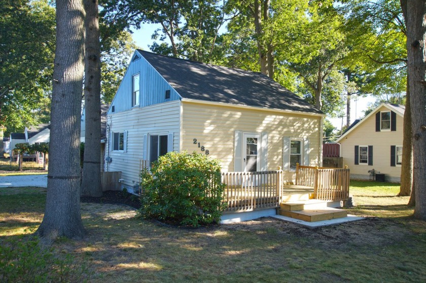 Beautifully renovated Norton Shores 3 bedroom 1 bath home on a - Beach Home for sale in Norton Shores, Michigan on Beachhouse.com