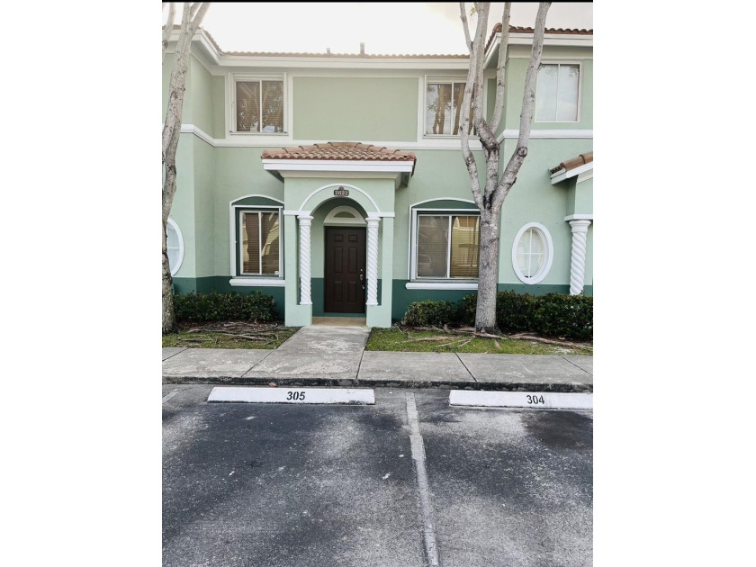 !!!!Drastic Reduction!!!!!!$30,000!!!! Seller VERY - Beach Townhome/Townhouse for sale in Homestead, Florida on Beachhouse.com