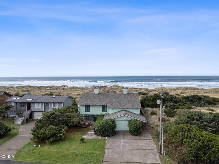 Quality Custom Build Ocean Front Home! First time on the market - Beach Home for sale in Waldport, Oregon on Beachhouse.com