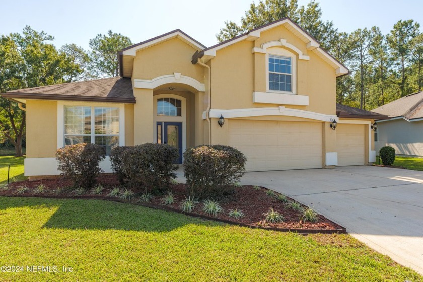 Beautiful 4-Bedroom Home with Pond Views in Eagle Harbor - Beach Home for sale in Fleming Island, Florida on Beachhouse.com