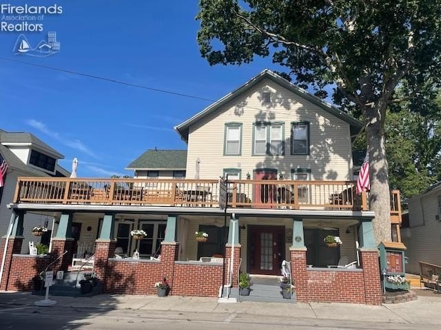 Wonderful fully furnished four bedroom condo at Same Time Next - Beach Condo for sale in Lakeside, Ohio on Beachhouse.com