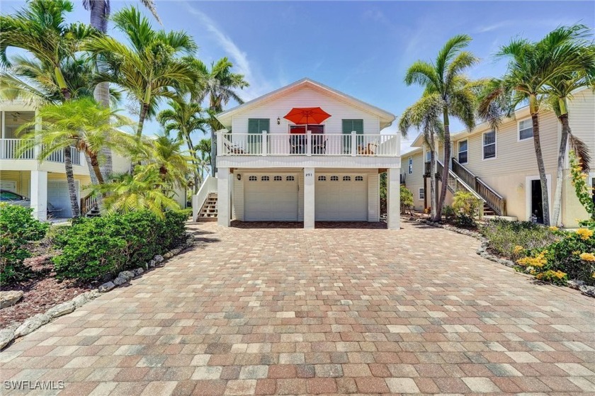 Welcome to this tropical oasis in one of the best locations on - Beach Home for sale in Fort Myers Beach, Florida on Beachhouse.com