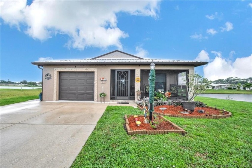 Charming 2BR/2BA CBS home in Spanish Lakes County Club Village! - Beach Home for sale in Fort Pierce, Florida on Beachhouse.com