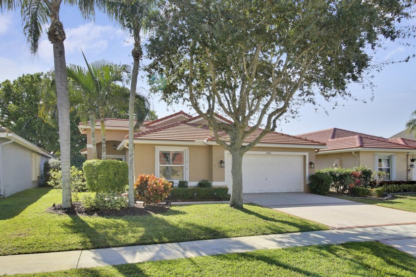 Stunning Golf Community Home on the 11th Green - Winston - Beach Home for sale in Lake Worth, Florida on Beachhouse.com