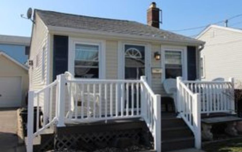 Own Your Future in Bay Park, NY: Charming 1-Bedroom Home, No - Beach Home for sale in East Rockaway, New York on Beachhouse.com