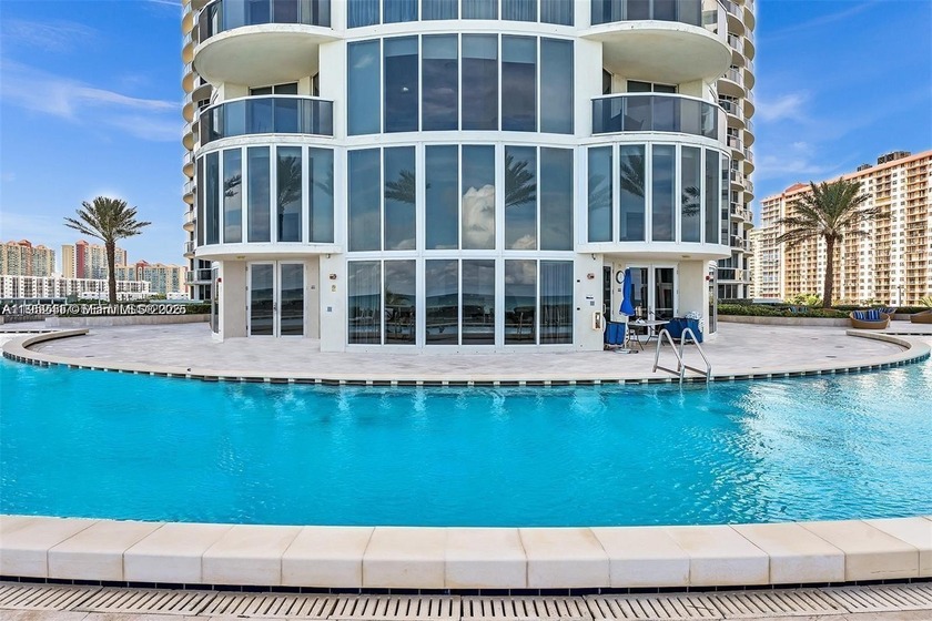 LUXURY OCEAN FRONT BUILDING, TWO SPLIT BEDROOMS PLUS  DEN AS A - Beach Condo for sale in Sunny Isles Beach, Florida on Beachhouse.com