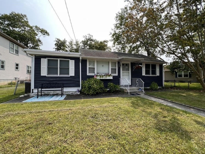 This classic 2 bed/1 bath rancher, situated in a quiet beach - Beach Home for sale in North Cape May, New Jersey on Beachhouse.com