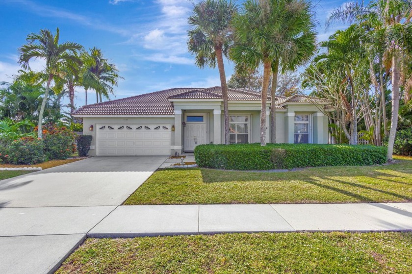 Charming 4-bdrm, 2-bath CBS construction home in highly - Beach Home for sale in Wellington, Florida on Beachhouse.com