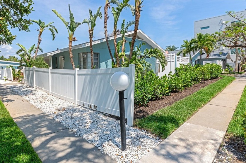 Part of a 5 unit portfolio in Pelican Gardens.  See MLS - Beach Condo for sale in Sarasota, Florida on Beachhouse.com
