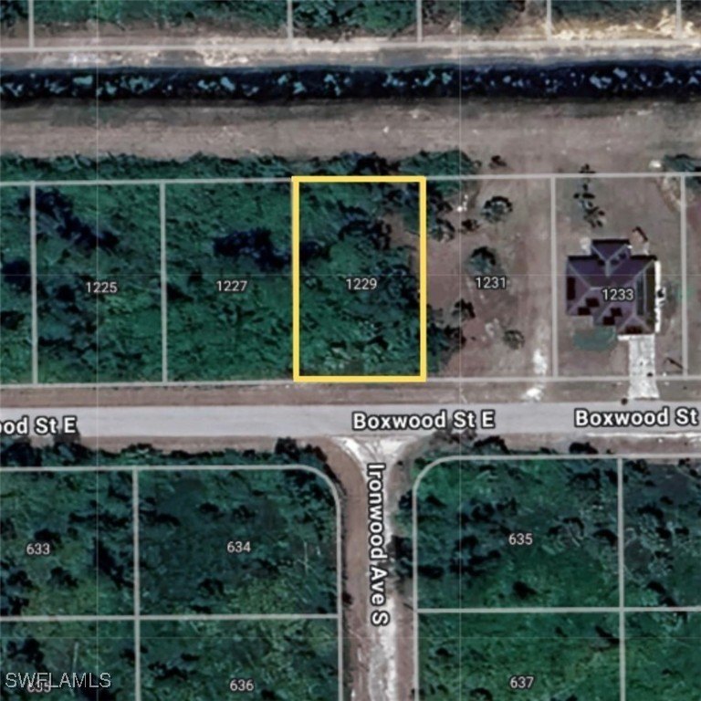 Nestled in a quiet, secluded area, this beautiful parcel offers - Beach Lot for sale in Lehigh Acres, Florida on Beachhouse.com