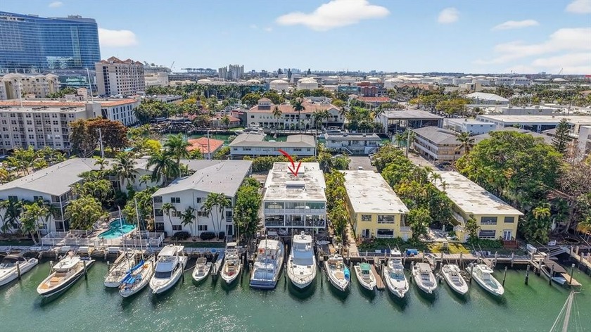 Welcome to this stylish townhome-style condominium in - Beach Condo for sale in Fort Lauderdale, Florida on Beachhouse.com