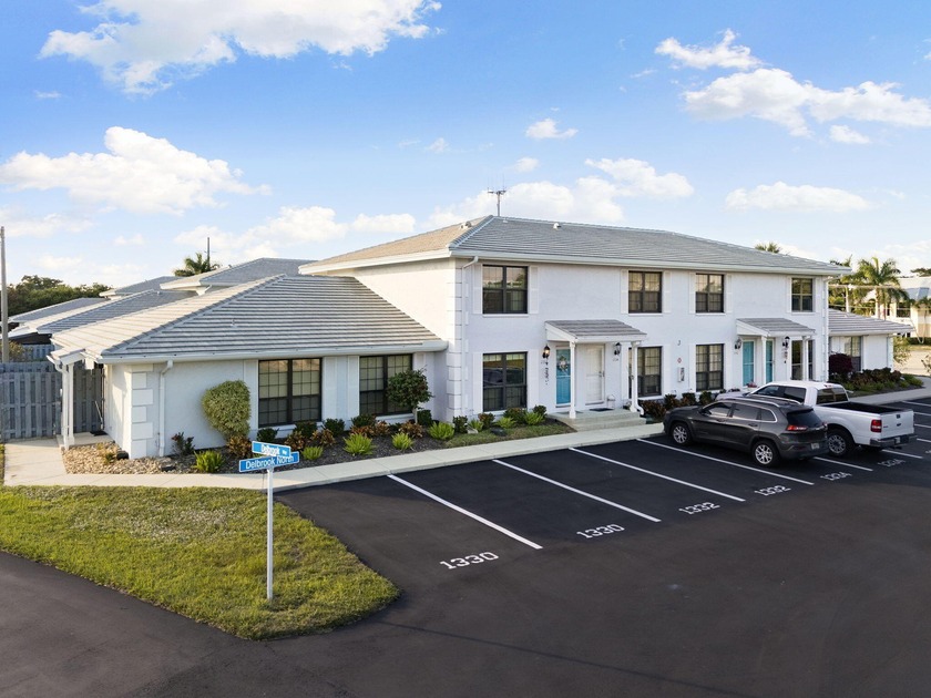 Ideally located in the heart of Marco Island, this beautifully - Beach Condo for sale in Marco Island, Florida on Beachhouse.com