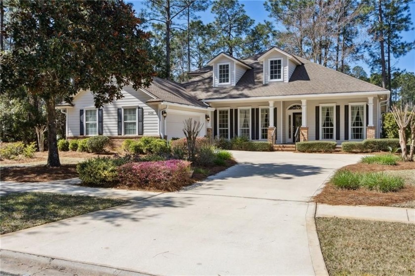 246 Heron Court offers a traditional, timeless feel with an open - Beach Home for sale in Saint Marys, Georgia on Beachhouse.com