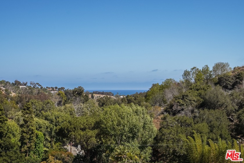 The best-priced opportunity with private access to Paradise Cove - Beach Lot for sale in Malibu, California on Beachhouse.com