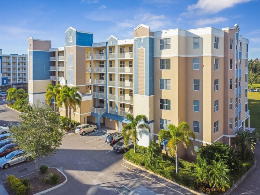 PENTHOUSE TIP TOP FLOOR, LARGE LUXURY CORNER HOME, OVERSIZE - Beach Condo for sale in Largo, Florida on Beachhouse.com