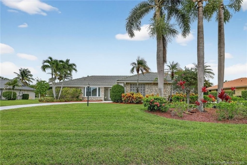 Welcome to this beautifully maintained 3 bedroom, 2 bath home - Beach Home for sale in Stuart, Florida on Beachhouse.com