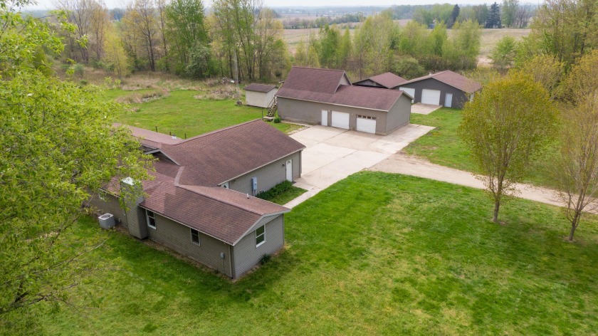 Private Countryside Estate on 6-1/2 ACRES!! Modern RANCH HOME w/ - Beach Home for sale in Three Oaks, Michigan on Beachhouse.com