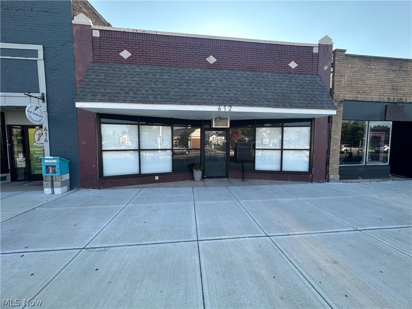 Check out this beautiful fully occupied Mixed-use space on E - Beach Commercial for sale in Cleveland, Ohio on Beachhouse.com