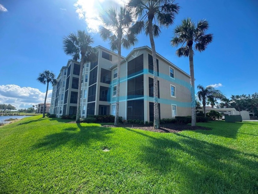 *FURNISHED END UNIT plus a DEN with WATER & GOLF COURSE VIEWS! - Beach Condo for sale in Bradenton, Florida on Beachhouse.com
