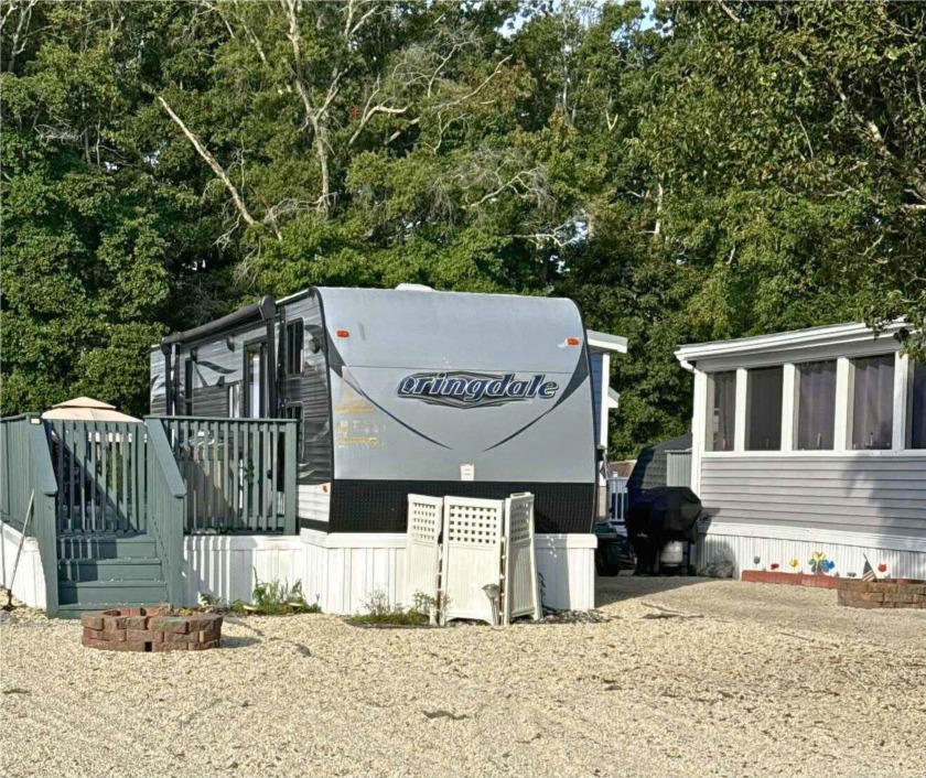 Spacious 2016 Springdale 36' Camper with Outdoor Living! Enjoy - Beach Home for sale in Erma, New Jersey on Beachhouse.com