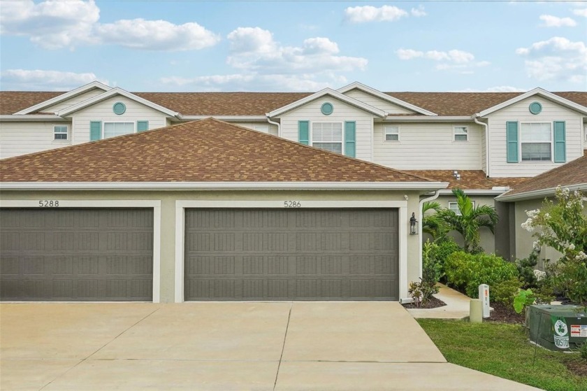 NO FLOOD ZONE, never lost power through any of the storms - Beach Townhome/Townhouse for sale in St. Petersburg, Florida on Beachhouse.com