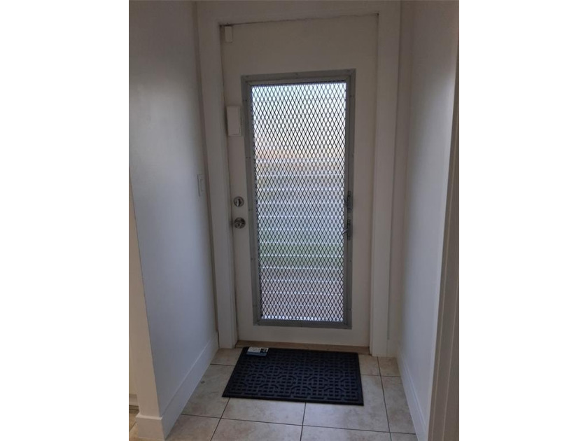 SELLER FINANCING AVAILABLE, conditions apply. This is a Great - Beach Condo for sale in Sunrise, Florida on Beachhouse.com