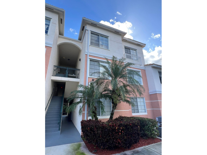 South Florida living at its finest! Live in the center of - Beach Condo for sale in Palm Beach Gardens, Florida on Beachhouse.com