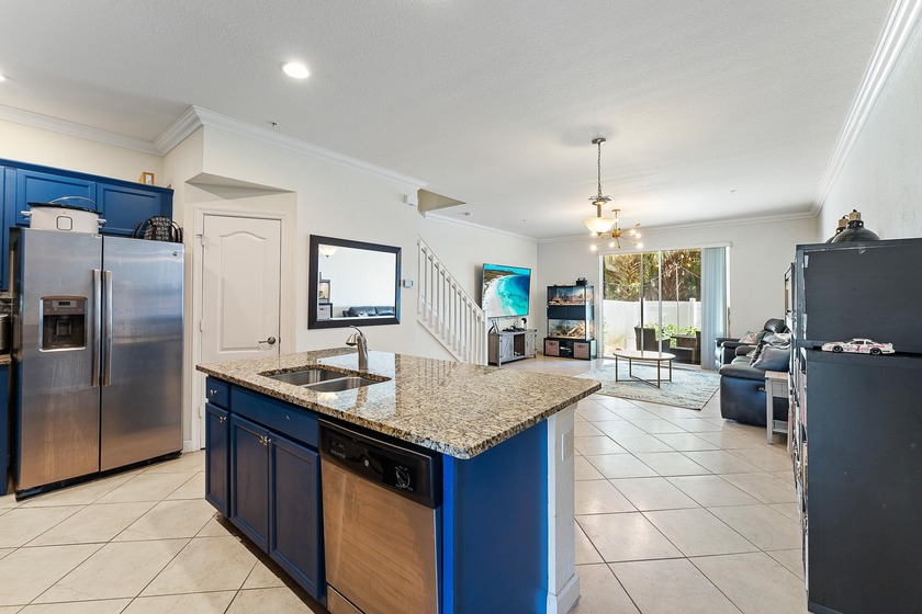 This stunning 3BR/2.5BA/1CG townhouse, built in 2016, is a prime - Beach Townhome/Townhouse for sale in Stuart, Florida on Beachhouse.com