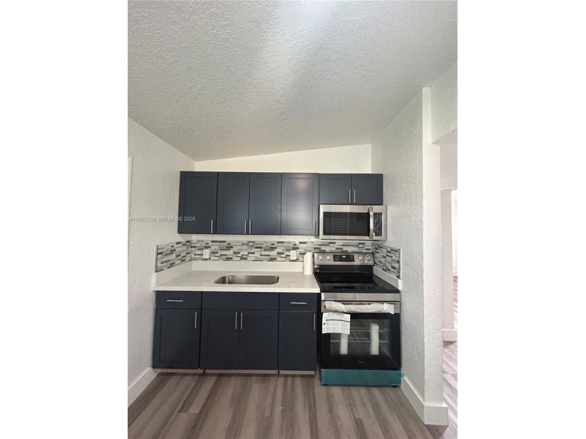 $10,000 CREDIT TOWARDS CLOSING COSTS WITH FULL-PRICE OFFER!!!! - Beach Home for sale in Pompano Beach, Florida on Beachhouse.com