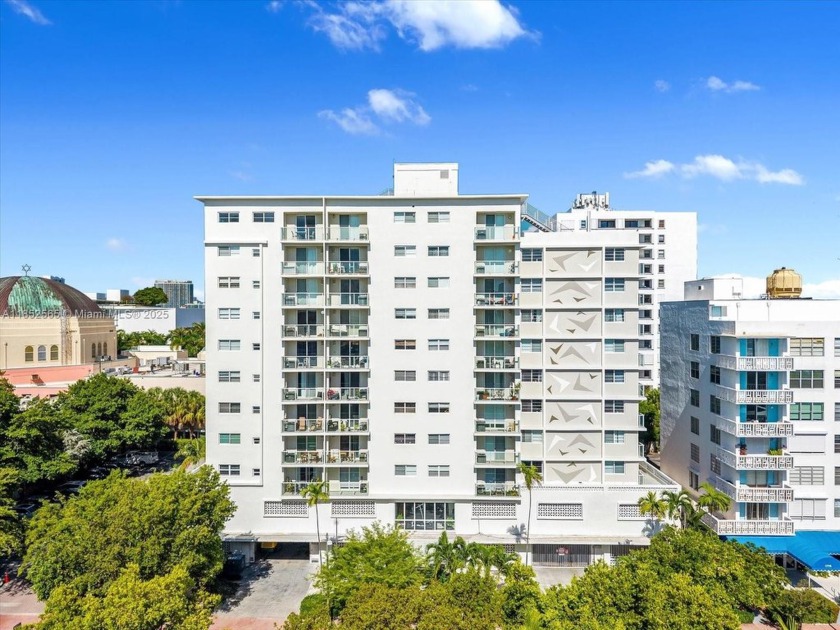 Spacious 1 Bedroom/1.5 Bathroom Condo in the Heart of Miami - Beach Condo for sale in Miami Beach, Florida on Beachhouse.com