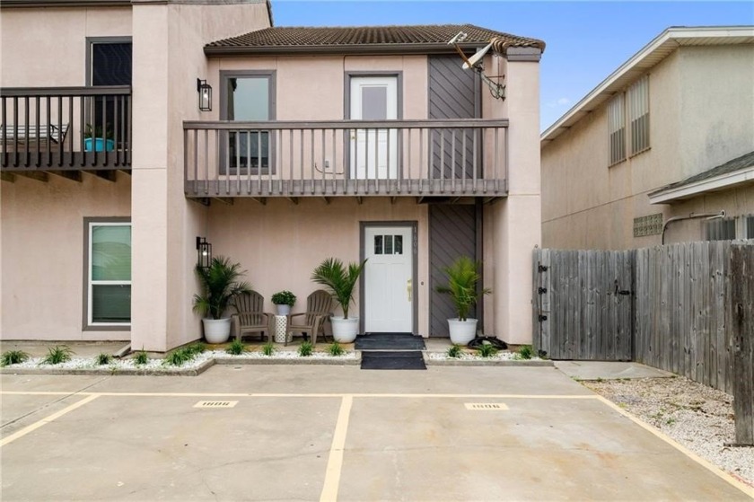 If you are looking for Tranquility, Serenity and the Ultimate - Beach Townhome/Townhouse for sale in Corpus Christi, Texas on Beachhouse.com