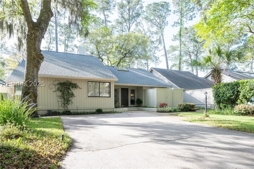 Beautifully maintained 3Br/3BA home in the heart of Sea Pines - Beach Home for sale in Hilton Head Island, South Carolina on Beachhouse.com