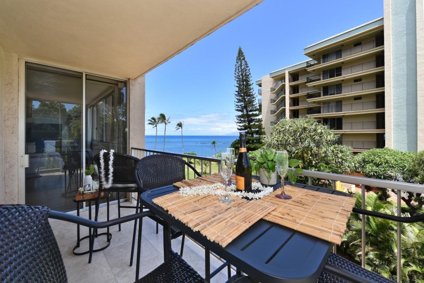 Royal Kahana 301 · RK 301 Remodeled OceanFront 2BD w Ocean Views - Beach Vacation Rentals in Lahaina, HI on Beachhouse.com