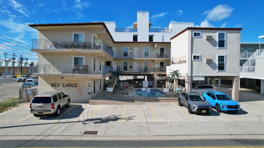 Welcome to the wonderful Key Largo Condominiums! Located on the - Beach Condo for sale in Wildwood, New Jersey on Beachhouse.com