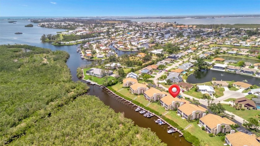 BOATER'S PARADISE!! Welcome to Bay Hollow - a rare opportunity - Beach Condo for sale in Bradenton, Florida on Beachhouse.com