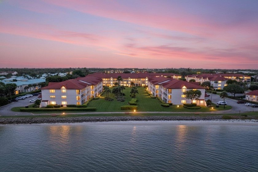 ABSOLUTELY GORGEOUS WATERFRONT CONDO | BREATHTAKING INTRACOASTAL - Beach Condo for sale in Hypoluxo, Florida on Beachhouse.com