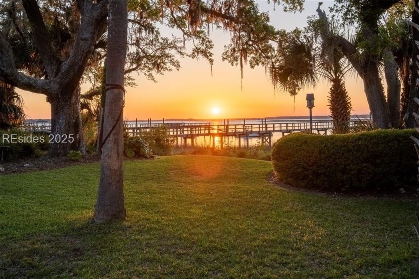 A rare opportunity to own a coastal cottage on deep water in Sea - Beach Home for sale in Hilton Head Island, South Carolina on Beachhouse.com