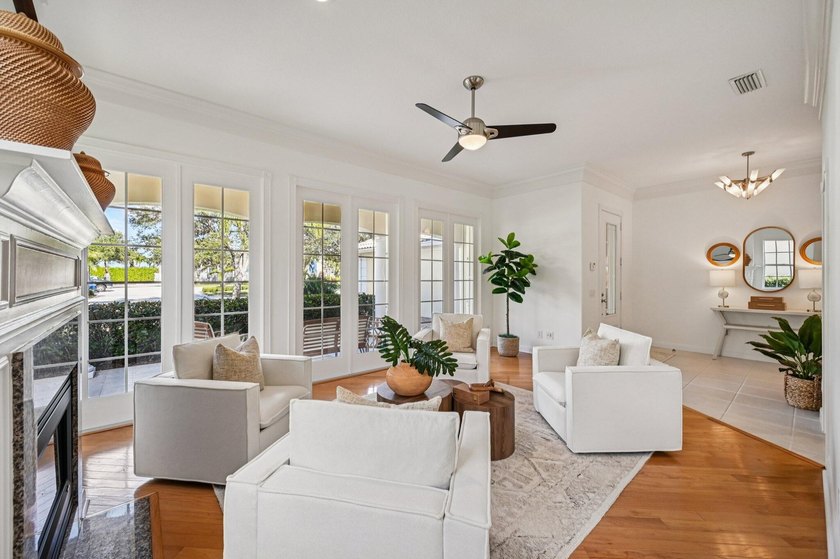 Single-story DiVosta-built CBS home in the gated Carleton Oaks - Beach Home for sale in West Palm Beach, Florida on Beachhouse.com