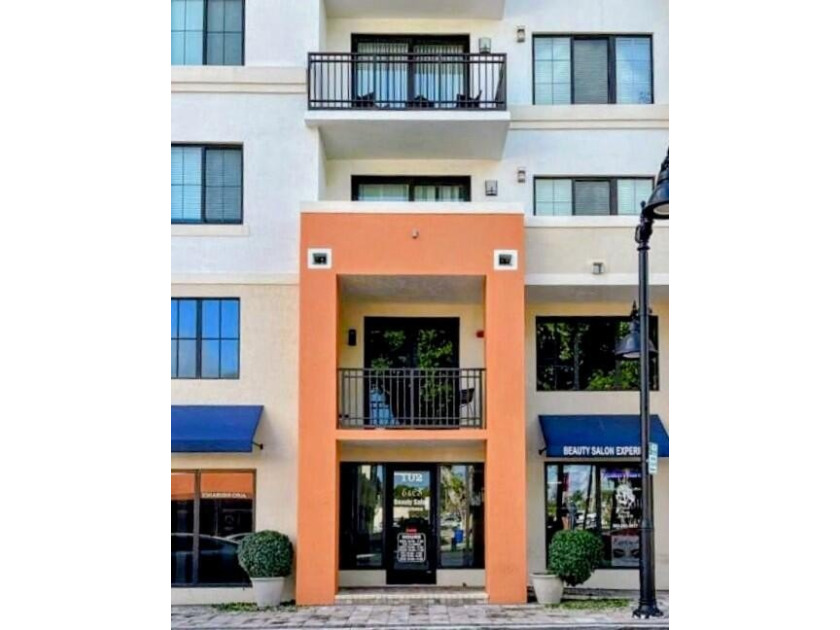 Rear 5-star beauty salon business opportunity for sale in a - Beach Commercial for sale in Boynton Beach, Florida on Beachhouse.com