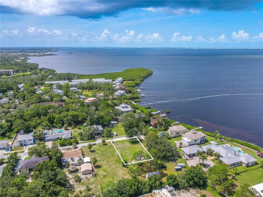 Discover the perfect canvas for your dream home with this - Beach Lot for sale in Tarpon Springs, Florida on Beachhouse.com