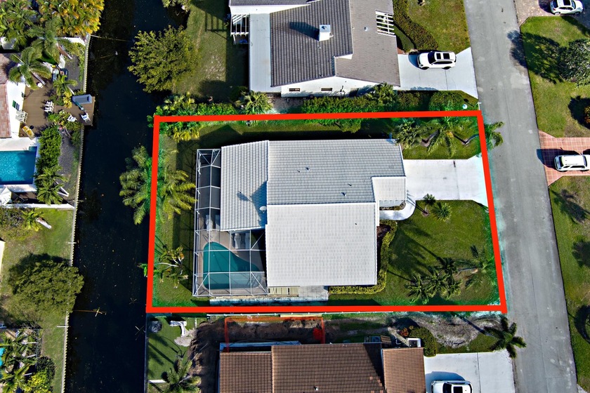 Don't miss this opportunity to live in desired Boca Lake Estates - Beach Home for sale in Boca Raton, Florida on Beachhouse.com