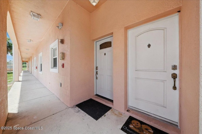 Well maintained 3-bedroom, 2-bath first-floor condo with 1 car - Beach Condo for sale in Merritt Island, Florida on Beachhouse.com