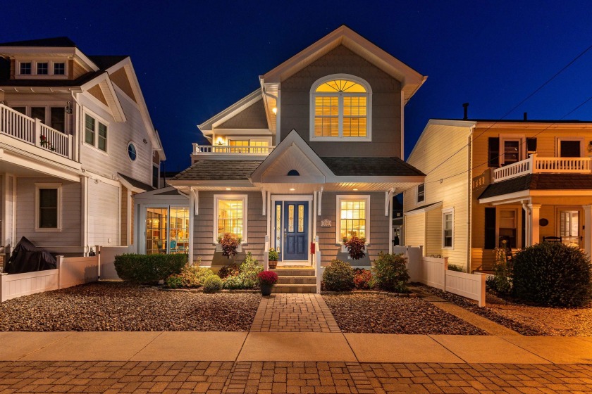 Discover this move-in-ready single-family home in the highly - Beach Home for sale in Stone Harbor, New Jersey on Beachhouse.com