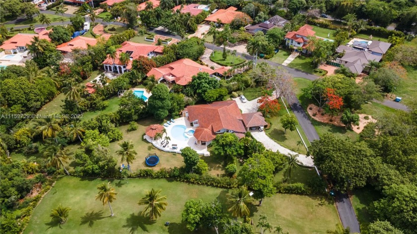 Spacious tropical Villa in the exquisite Casa de Campo - Beach Home for sale in La Romana City, La Romana Province, Dominican Republic on Beachhouse.com